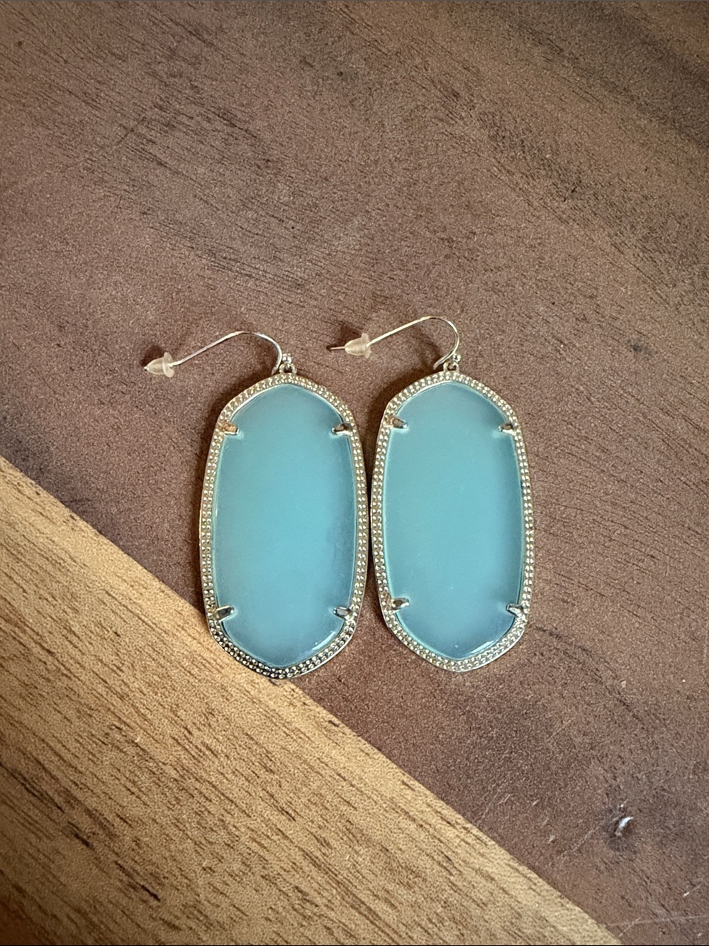 Kendra Scott Gold-Framed Aqua Oval Drop Earrings